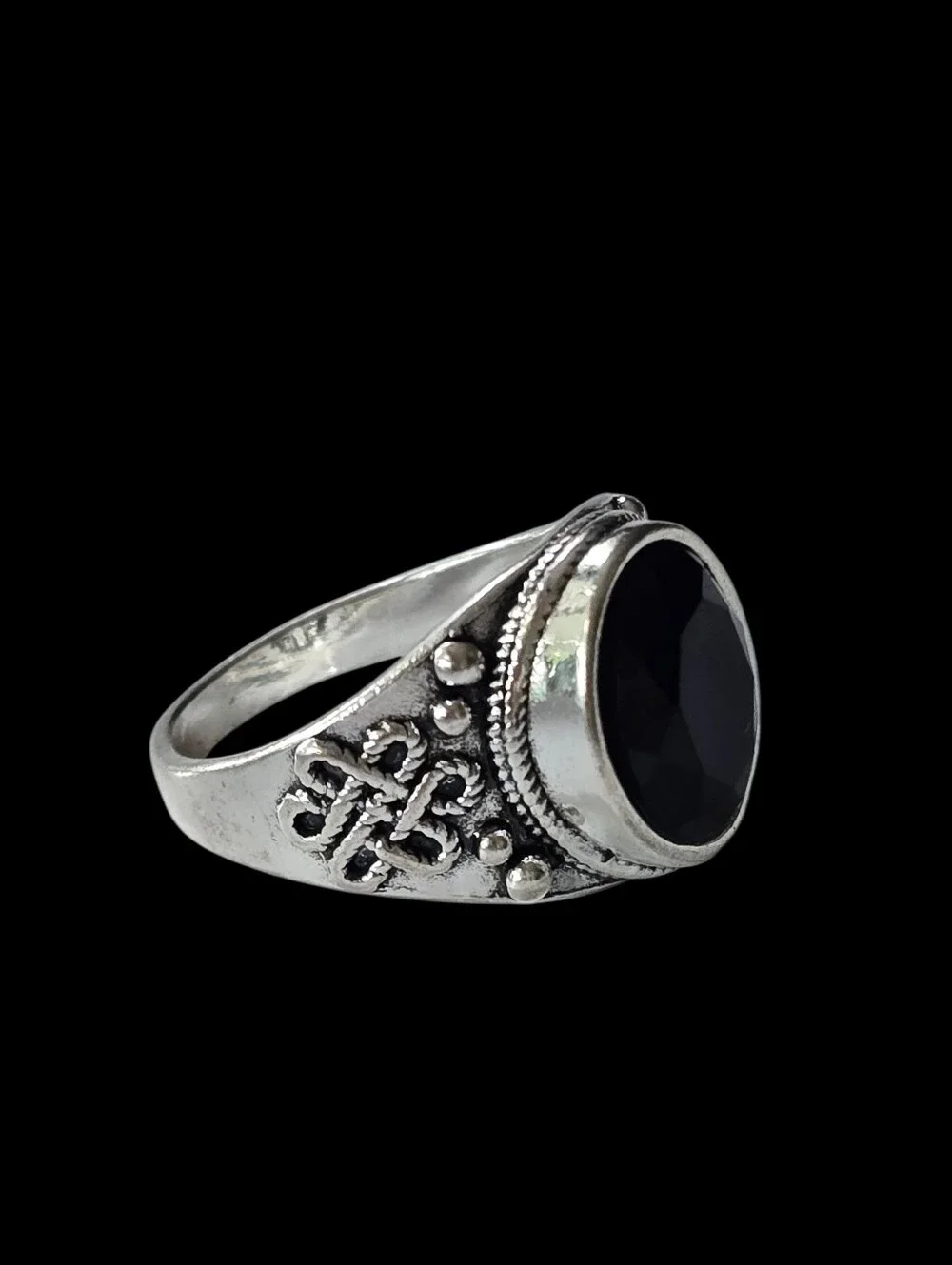 N/A black onyx